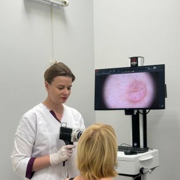 Цифрова система ранньої діагностики шкіри.FotoFinder ATBM Master