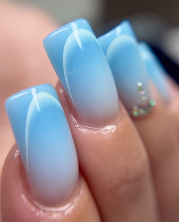 Синій манікюр на довгі нігті омбре, фото - Нігтьова студія Nails Lux