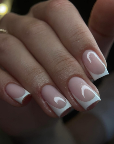 Белый маникюр нюдовый на длинные ногти, фото - Студия красоты Luma Beauty