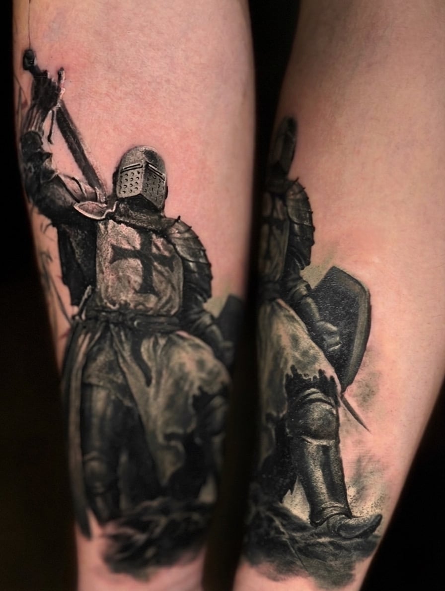 Лицар. Чорно-білий реалізм, фото - Тату салон Teta Tattoo