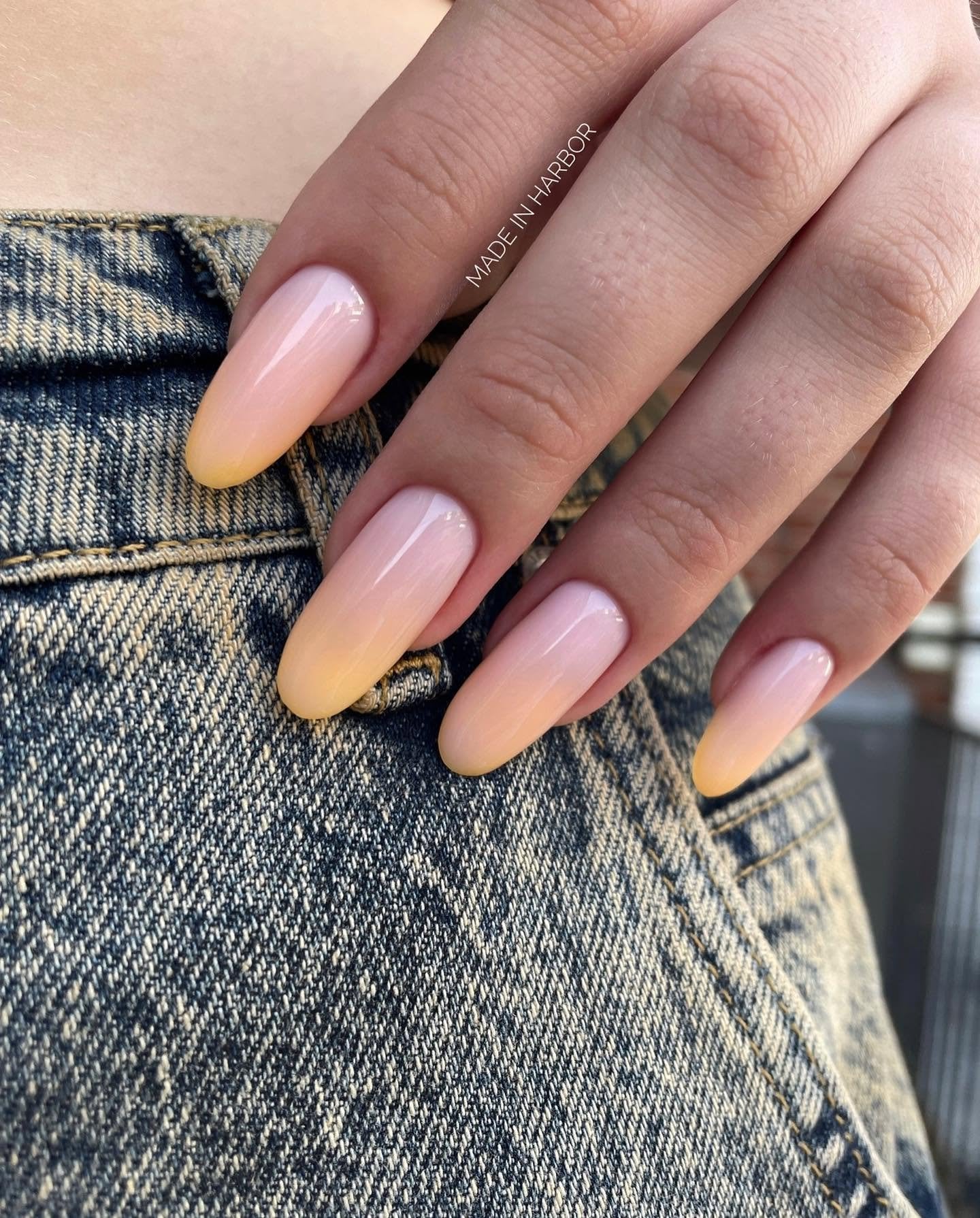Нежный маникюр на длинные ногти омбре, фото - Ногтевая студия Nails Harbor