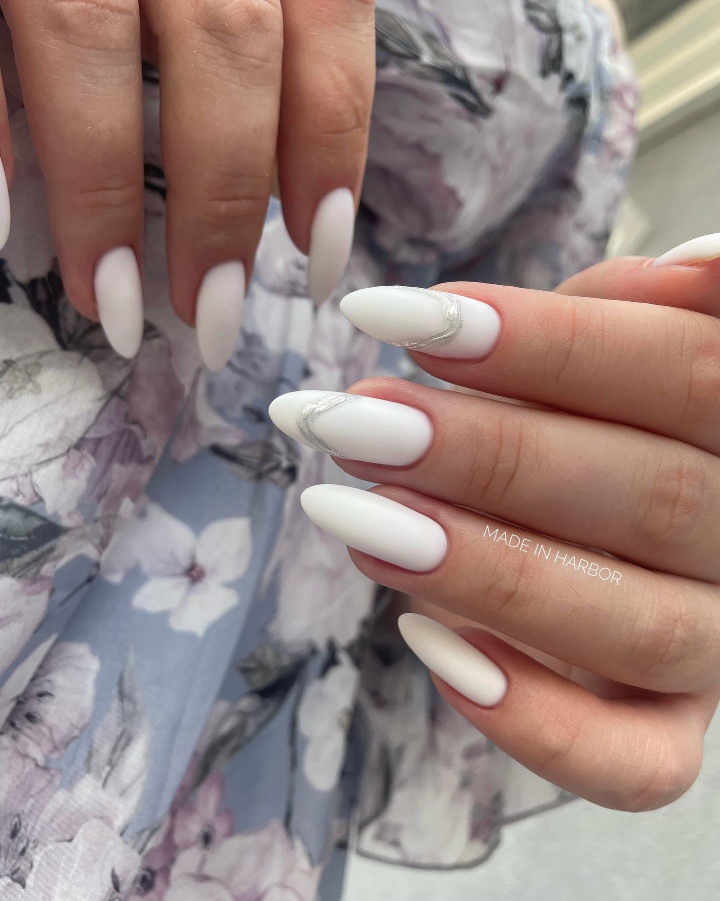 Білий манікюр матовий на довгі нігті, фото - Нігтьова студія Nails Harbor