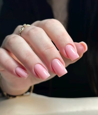 Нежный маникюр нюдовый розовый, фото - Ногтевая студия Nail Mania