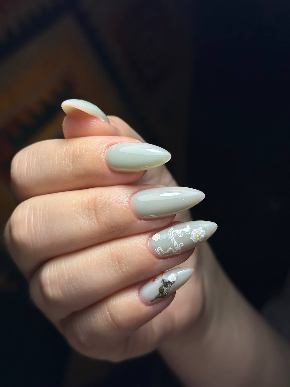 Ніжний манікюр на довгі нігті гострі, фото - Нігтьова студія Kohut nails на Каманіна