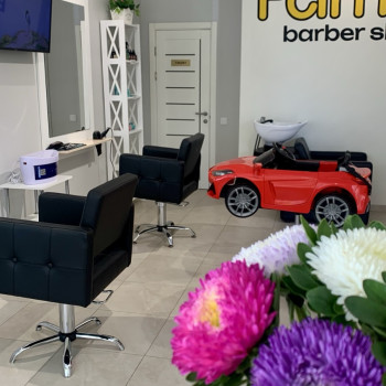Фото с портфолио FAMILY BARBER SHOP