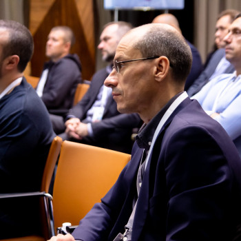 Фото с портфолио Данііл Дейнега