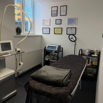 Фото с портфолио London Beauty Hub