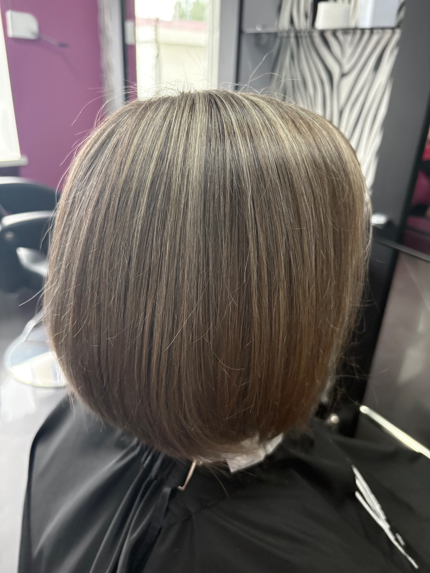 Стрижка на середнє волосся каре жіноча, фото - Перукар Панова Наталія