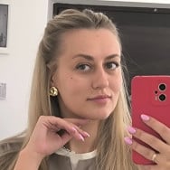 Косметолог Анастасія Міняйленко на Barb.ua