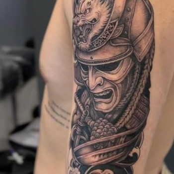 Фото с портфолио Zoria Tattoo