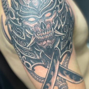 Фото с портфолио XTZtattoo