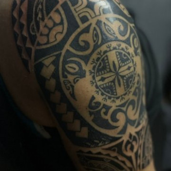 Фото с портфолио XTZtattoo