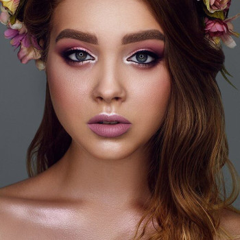 Професійний макіяж у стилі Natural Beauty від Наталії Зубок для портретної студійної фотографії.
