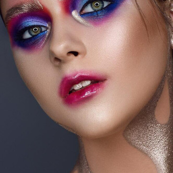 Подіумний образ із fashion-макіяжем Наталії Зубок для професійної фотосесії.