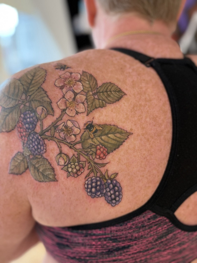 Для дівчат кольорові квіти, фото - Курси та навчання Tattoo School UA