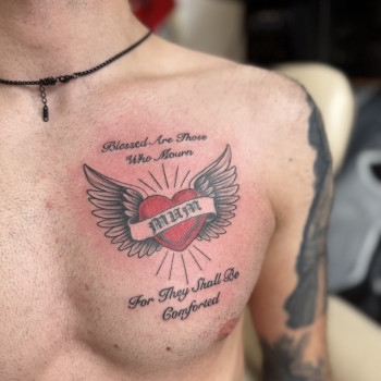 Фото с портфолио Tattoo School UA