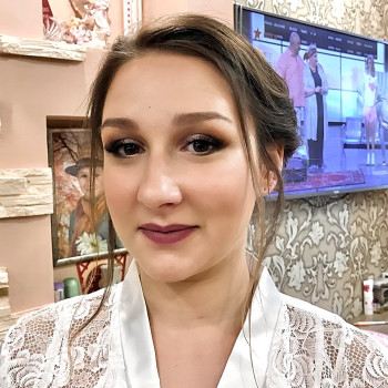 Весільний макіяж з акцентом на очі