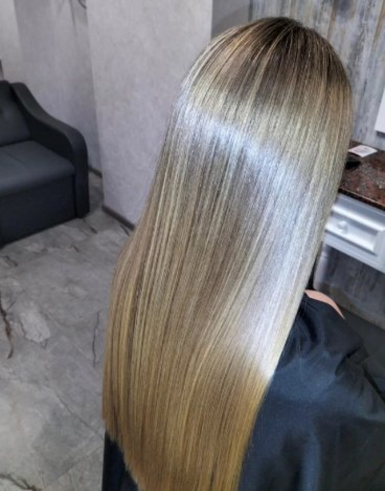 Стрижка на довге волосся укладка блонд, фото - Салон краси Magic Hair
