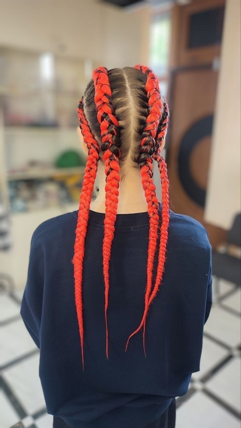 Плетіння волосся боксерські коси червоний колір, фото - Брейдер Ally Hairart