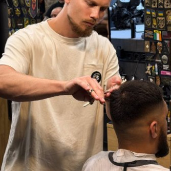 Фото с портфолио Central barbershop