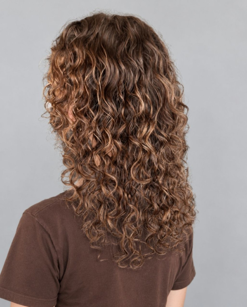 Стрижка на длинные волосы женская кудрявые, фото - Студия красоты HAIRVICTORY