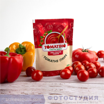 Фудзйомка (фуд-фотографія) для виробника ТОМАТІНО — це професійне мистецтво зйомки їжі, страв та напоїв, головна мета якого — передати текстуру, свіжість та викликати апетит у глядача. Якісний візуальний контент безпосередньо впливає на продажі, тому є ключовим інструментом для ресторанів, служб доставки, брендів продуктів харчування та фуд-блогерів. В наявності 70 видів малюнків ПВХ фонів.