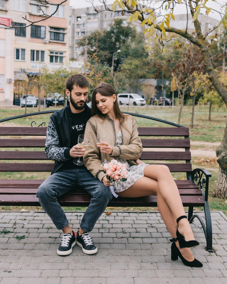 Осіння фотосесія пари з букетом, фото - Сімейний фотограф Олена Деревянко
