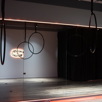 Фото с портфолио Verta Pole & Aerial Studio