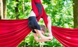 Занятия по воздушной гимнастике на полотнах и кольце Фітнес клуби TrioDance Кривий Ріг