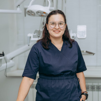 Фото с портфолио Стоматологія Dental Space