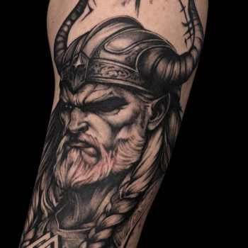 Фото с портфолио Zoria Tattoo