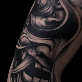Фото с портфолио Zoria Tattoo