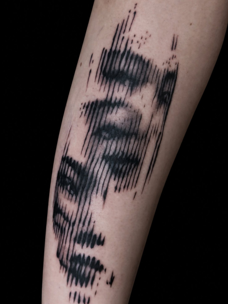 Для дівчат на руці чорно-білі, фото - Тату салон Zoria Tattoo