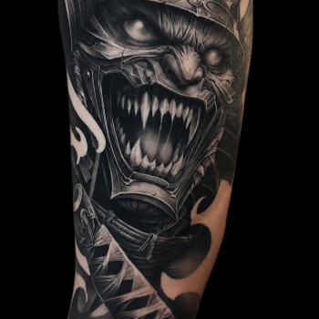 Фото с портфолио Zoria Tattoo