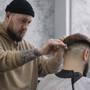 Фото с портфолио RAP BARBERSHOP
