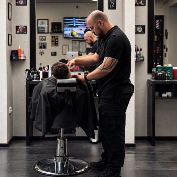 Фото с портфолио RAP BARBERSHOP