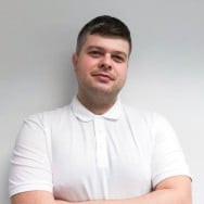 Стоматолог Артем Співак на Barb.ua