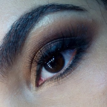 Коррекция бровей
                    Візажист Марина Живченко Миколаїв