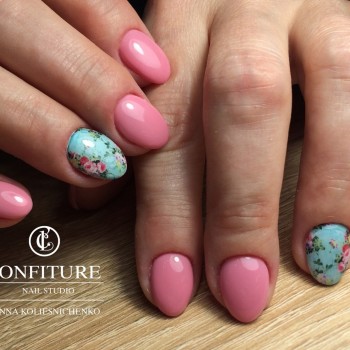 Сложная роспись ногтей
                    Нігтьова студія CONFITURE Миколаїв
