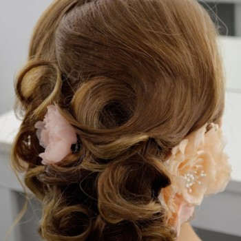 Свадебные прически
                    Бровіст Ксения Миколаїв