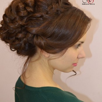 Вечерние прически
                    Бровист Ксения Николаев