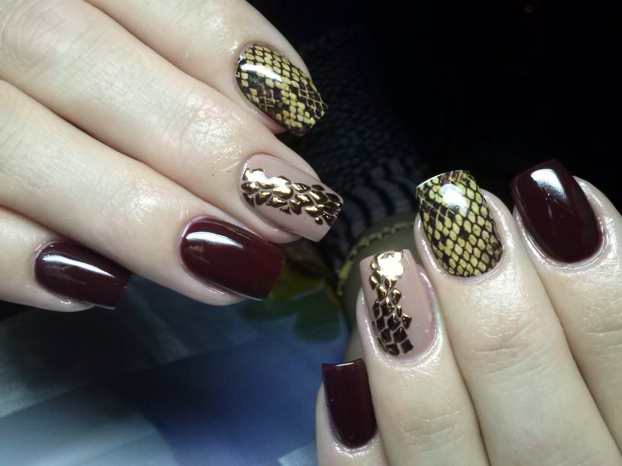 Кружевной маникюр с принтами двухцветный, фото - Мастер маникюра Наталия Качалина