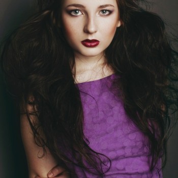 Наращивание ресниц методом 3D
                    Візажист Валентина Шевченко Миколаїв