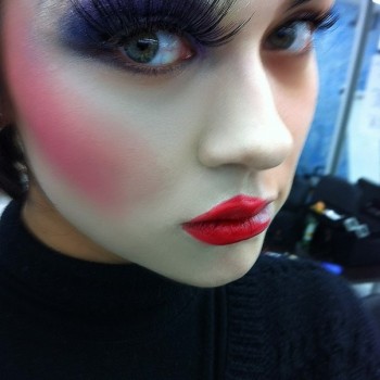 Наращивание ресниц в технике 2D
                    Візажист Валентина Шевченко Миколаїв