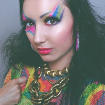 Наращивание ресниц в технике 2D
                    Візажист Валентина Шевченко Миколаїв