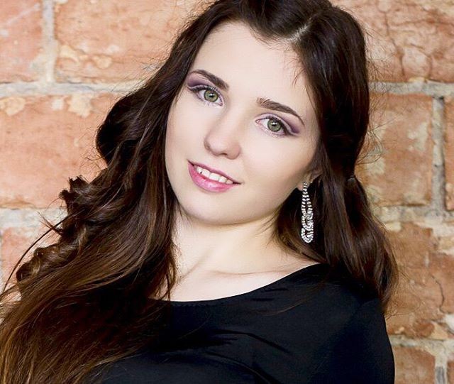 Стильна фотосесія портретна жіночна, фото - Візажист Ольга Хижниченко