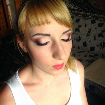 Экспресс-макияж
                    Визажист Ирина Николаев