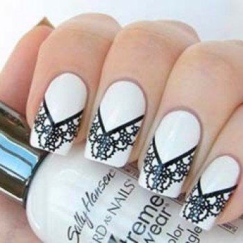 Покрытие обычным лаком
                    Нігтьова студія CeNDi Львов