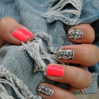 Покрытие гель-лак
                    Нігтьова студія CeNDi Львов