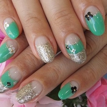 Покрытие гель-лак
                    Нігтьова студія CeNDi Львов